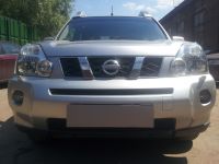 Защита радиатора Nissan X-Trail 2007-2010 black середина (Фото 1)