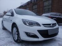 Защита радиатора Opel Astra J 2010- black (Фото 2)