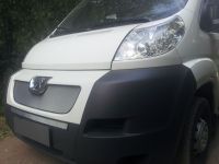 Защита радиатора Peugeot Boxer 2006- chrome середина (Фото 1)