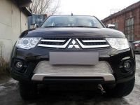 Защита радиатора Mitsubishi Pajero IV 2013- chrome (Фото 2)