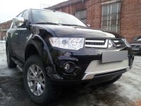 Защита радиатора Mitsubishi Pajero IV 2013- chrome (Фото 3)