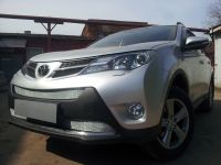Защита радиатора Toyota Rav 4 2013- chrome верх (Фото 1)